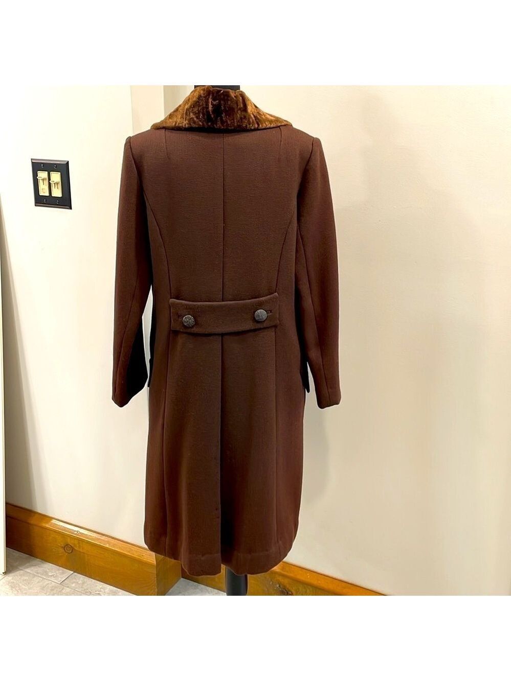 1960s Women’s Brown Long Dress Coat Fully Lined size 6 - Picture 4 of 5